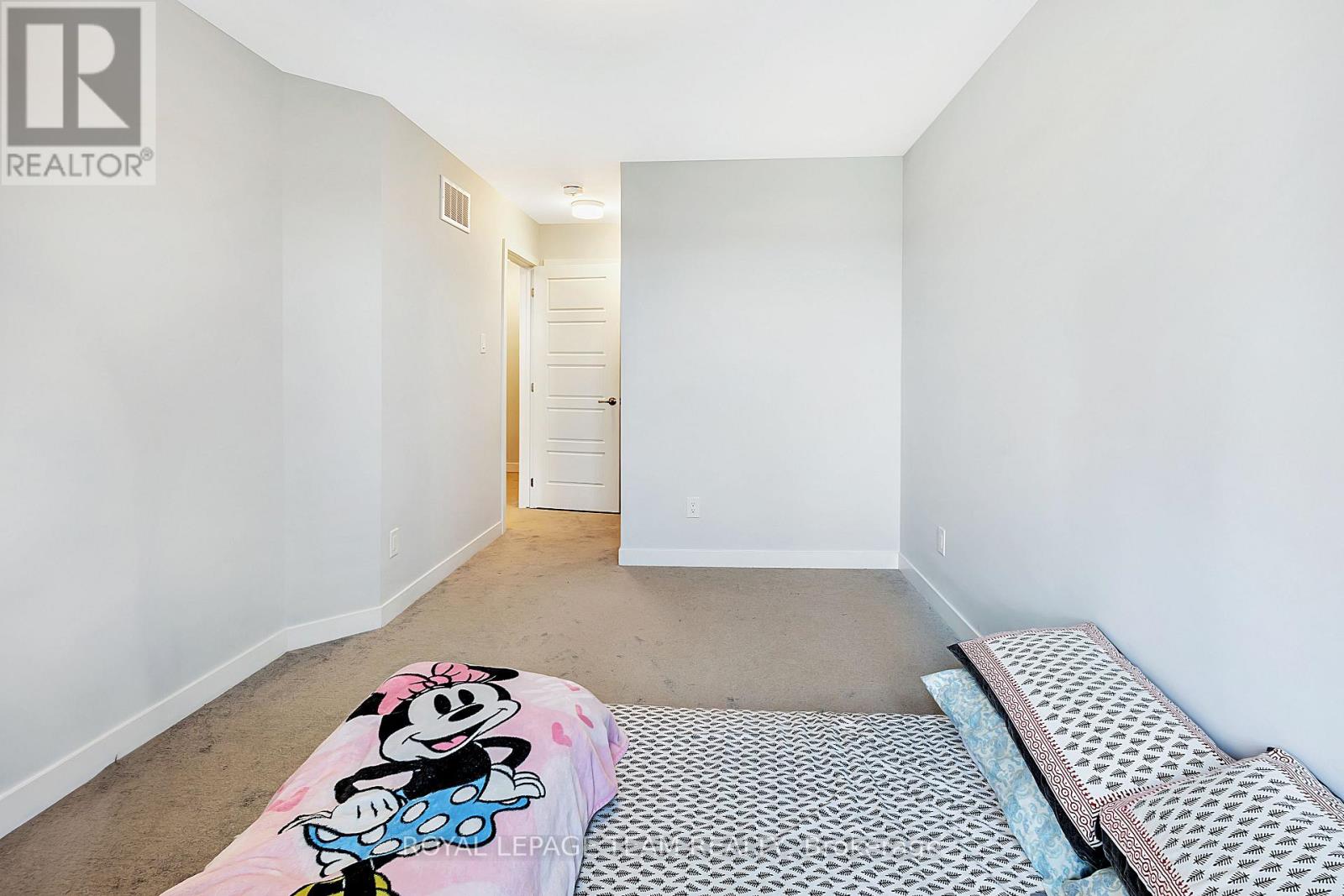 518 Parnian Private, Ottawa, Ontario  K2J 6Z8 - Photo 16 - X12183244