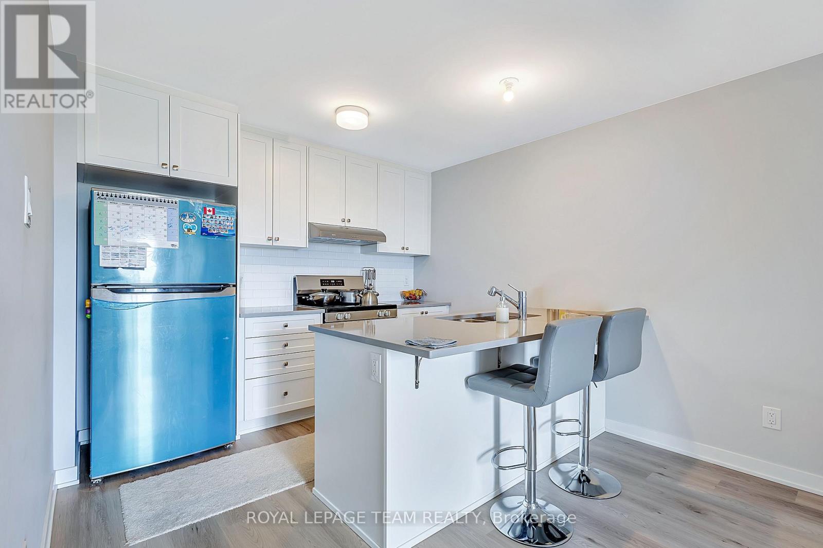 518 Parnian Private, Ottawa, Ontario  K2J 6Z8 - Photo 7 - X12183244