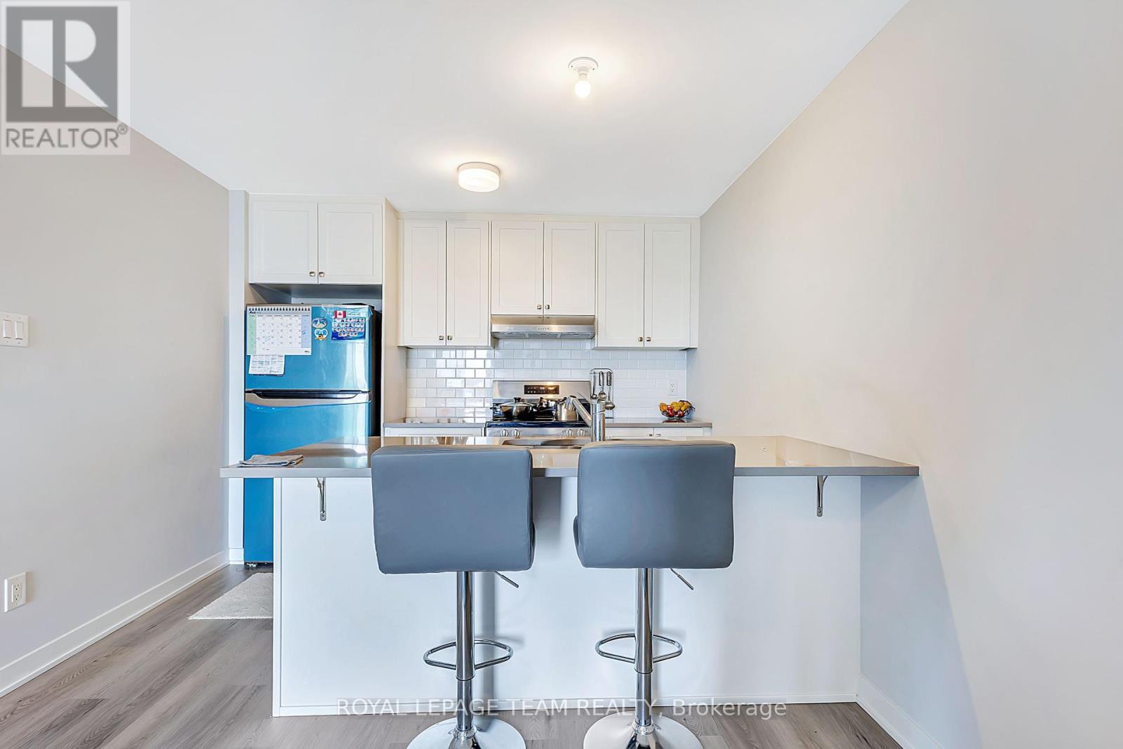 518 Parnian Private, Ottawa, Ontario  K2J 6Z8 - Photo 8 - X12183244