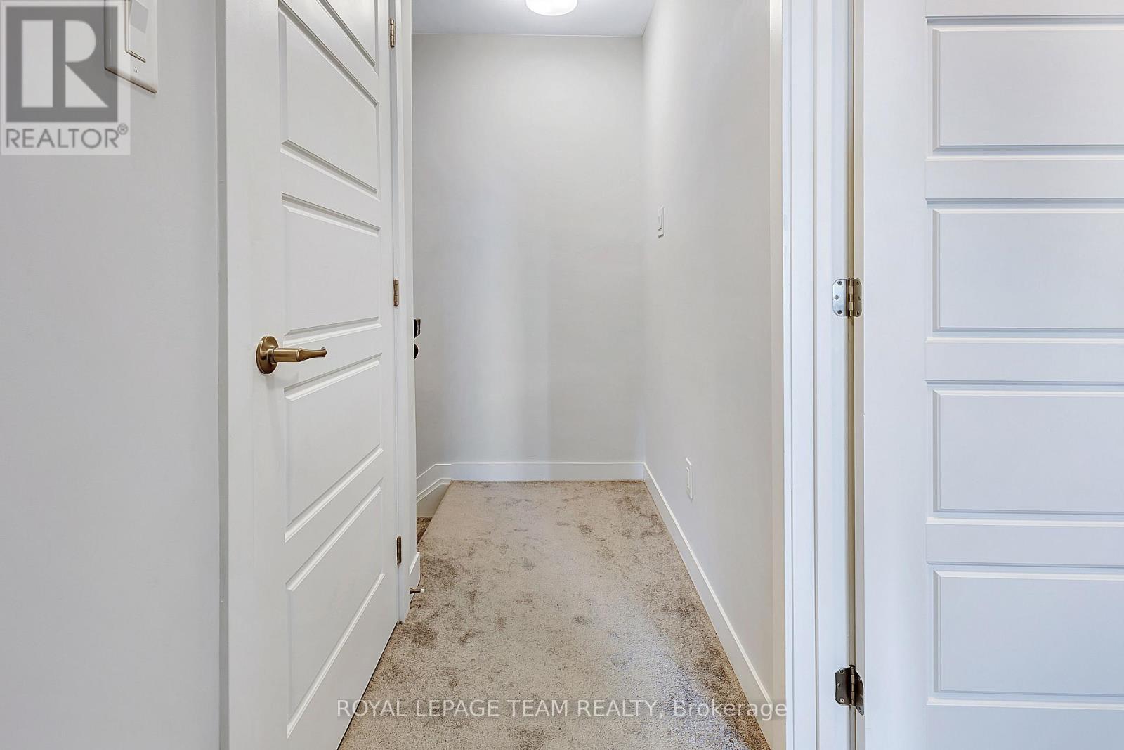 518 Parnian Private, Ottawa, Ontario  K2J 6Z8 - Photo 9 - X12183244