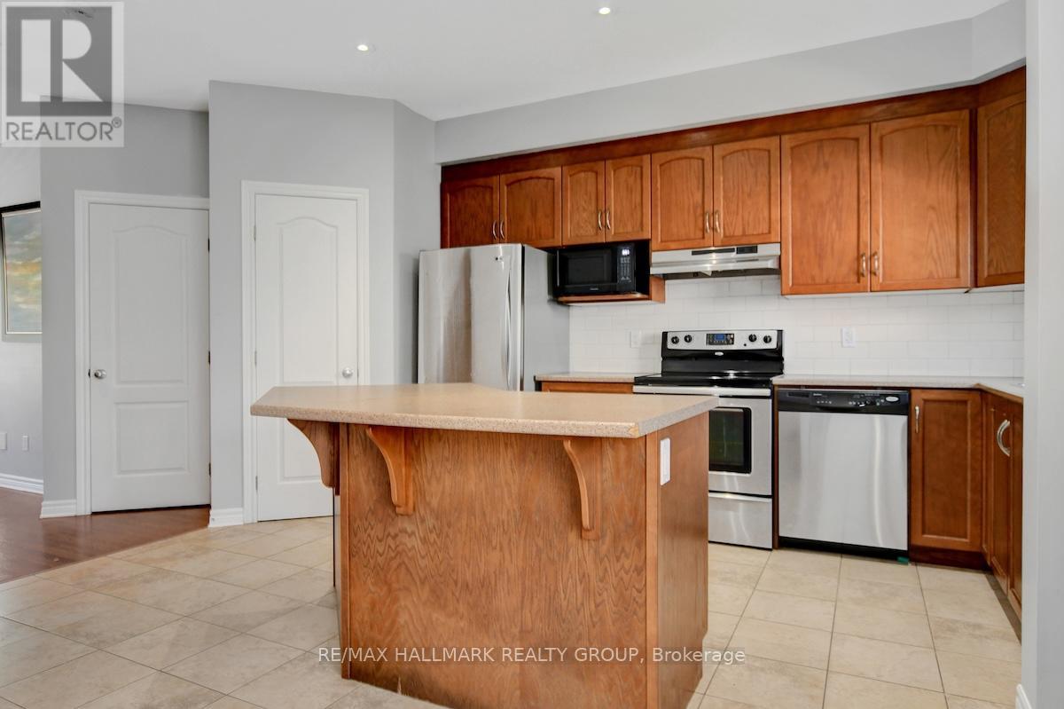 136 Potts Private, Ottawa, Ontario  K4A 0N7 - Photo 11 - X12183265