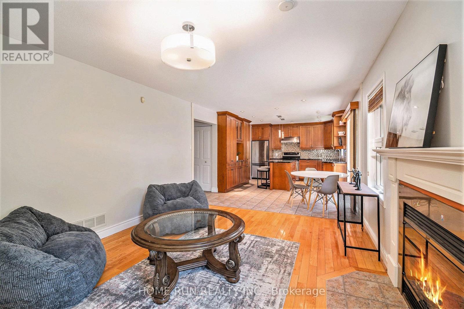 1452 Leblanc Drive, Ottawa, Ontario  K1C 3W6 - Photo 12 - X12183271