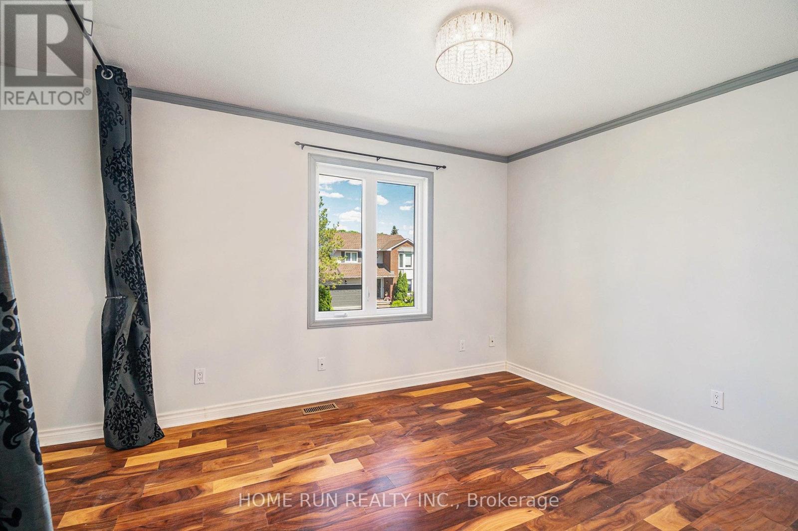 1452 Leblanc Drive, Ottawa, Ontario  K1C 3W6 - Photo 16 - X12183271