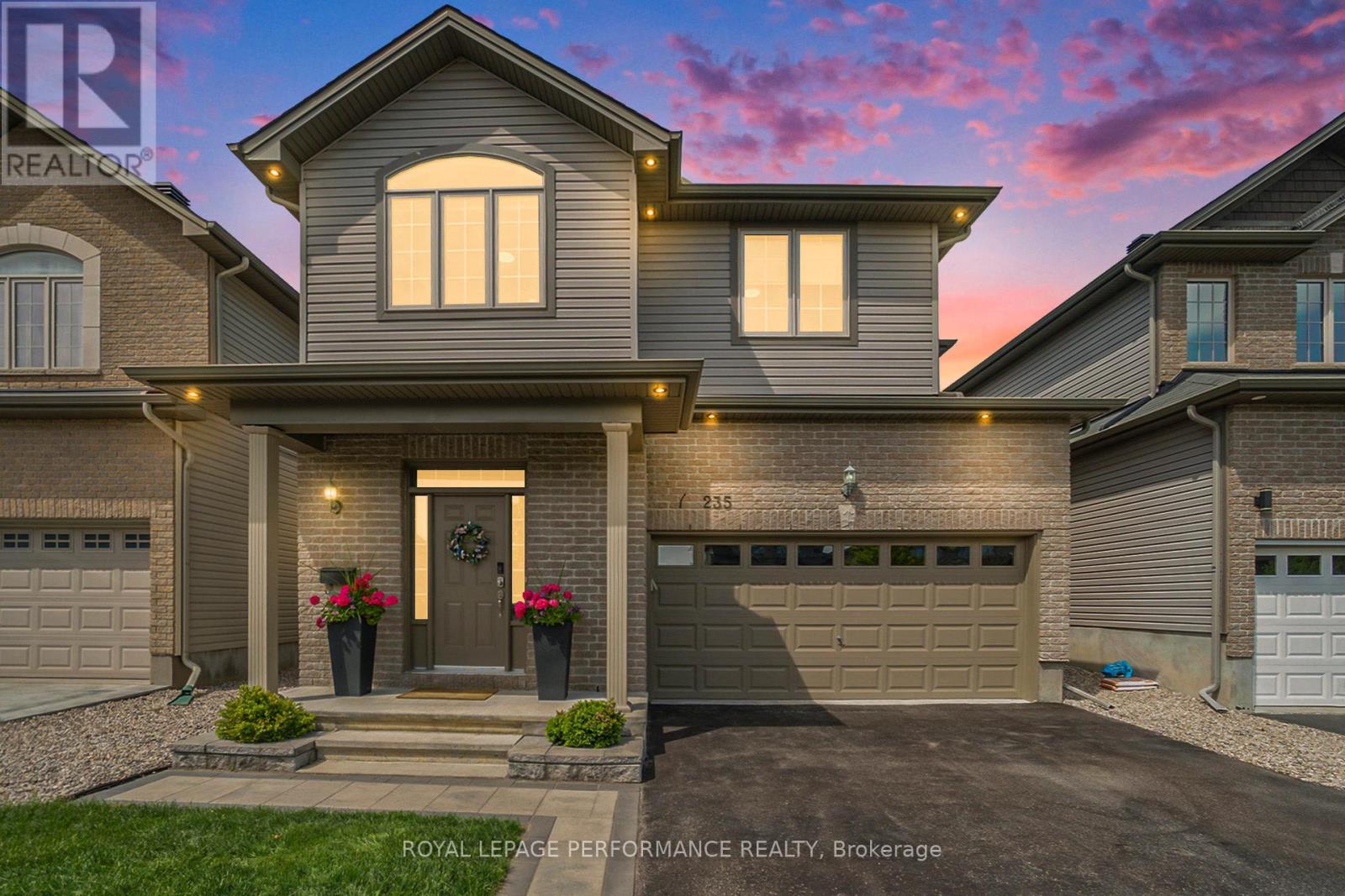 235 FOUNTAINHEAD DRIVE, Ottawa, Ontario