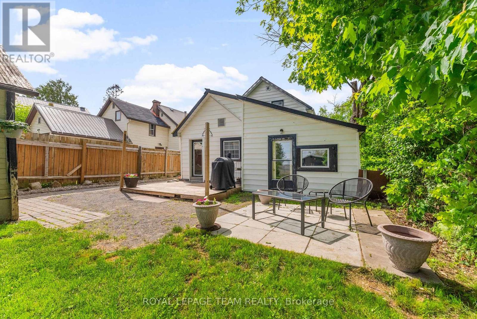 79 Russell Street N, Arnprior, Ontario  K7S 2J5 - Photo 24 - X12183284