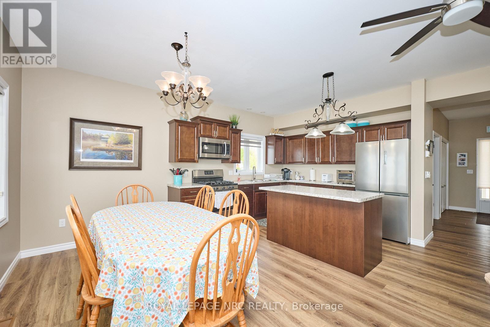 11565 Beach Road E, Wainfleet, Ontario  L0S 1V0 - Photo 38 - X12183267