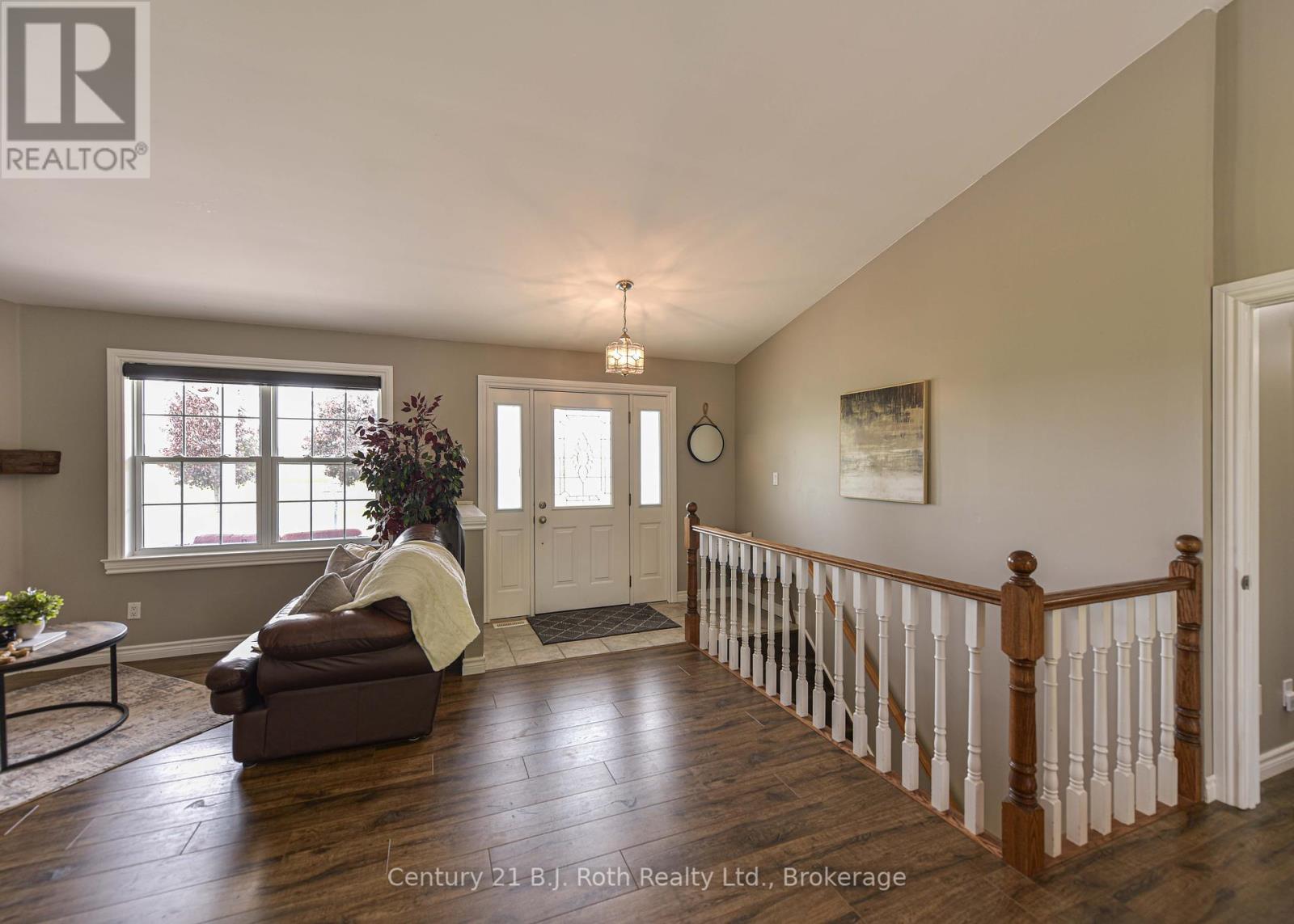 3516 Kirkfield Road, Kawartha Lakes, Ontario  L0K 1W0 - Photo 4 - X12183246