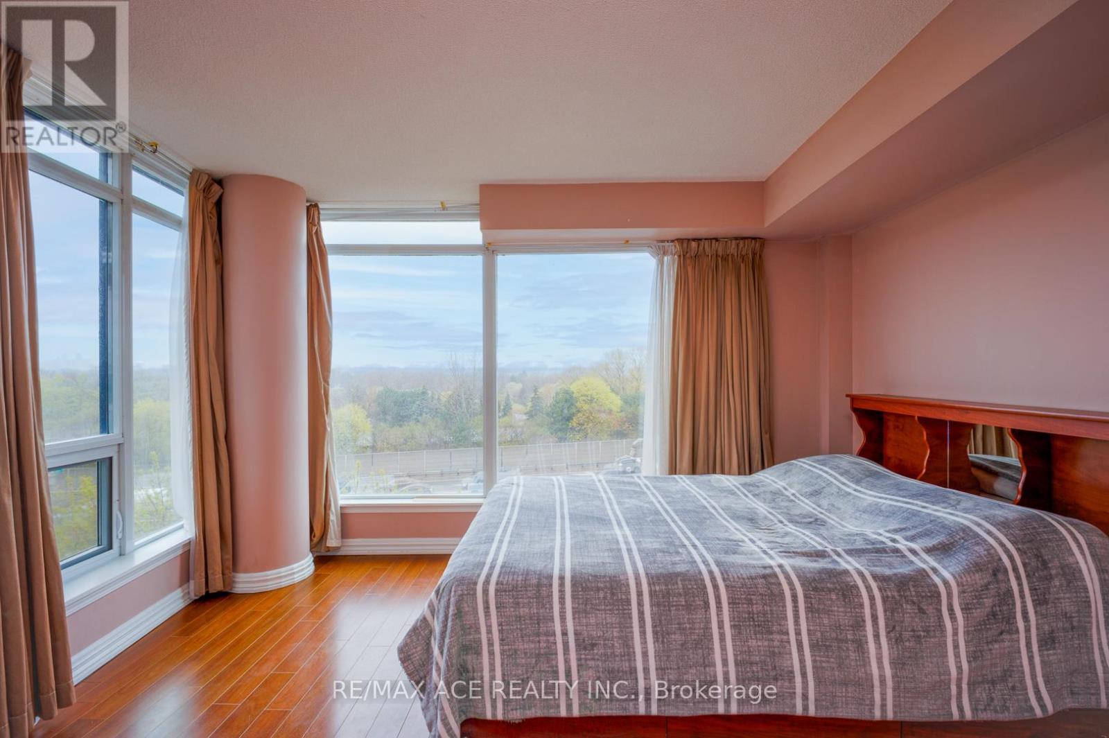 605 - 18 Valley Woods Road, Toronto, Ontario  M3A 0A1 - Photo 10 - C12183272