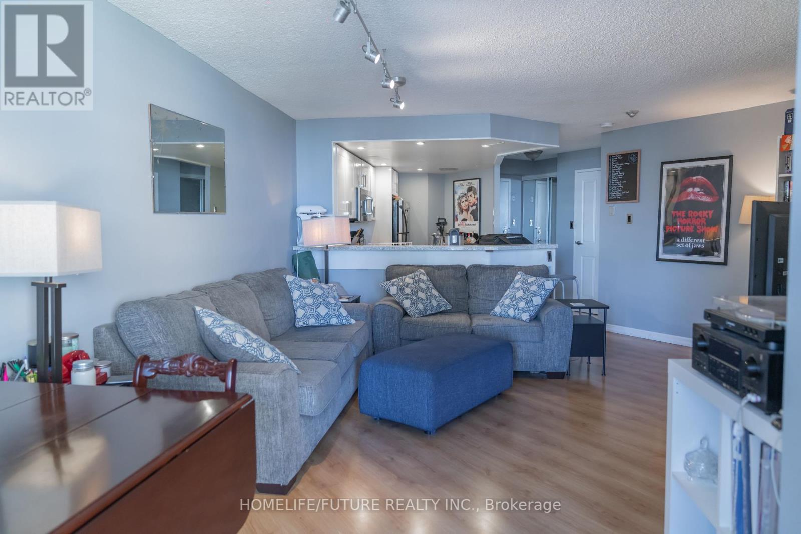 1004 - 77 Maitland Place, Toronto (Cabbagetown-South St. James Town), Ontario  M4V 2V6 - Photo 11 - C12183290