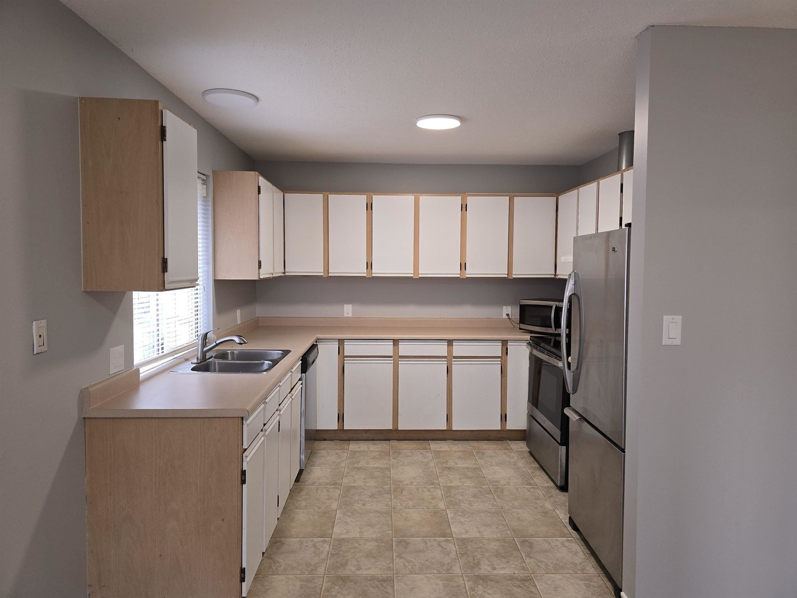 45434 Meadowbrook Drive, Chilliwack Proper South, Chilliwack, British Columbia  V2P 7R9 - Photo 4 - R3008875