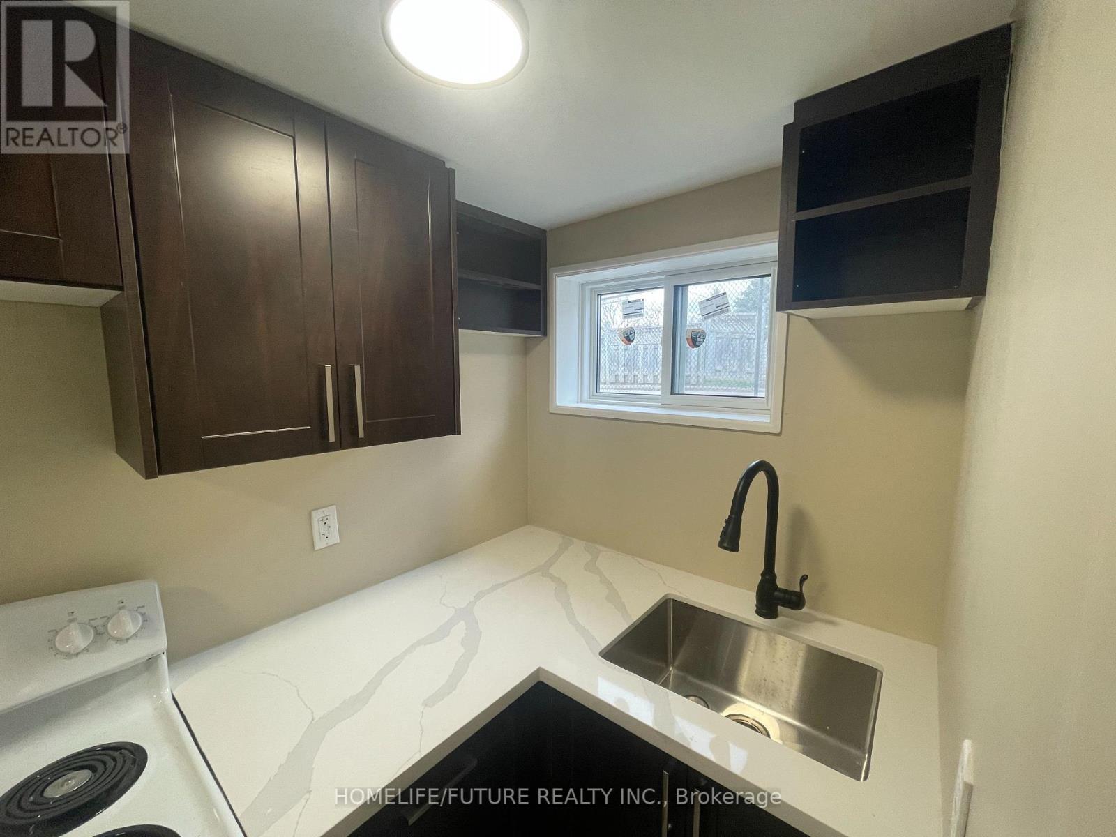 Bsmt B - 1027 Danforth Road, Toronto (Kennedy Park), Ontario  M1K 1J8 - Photo 2 - E12183282