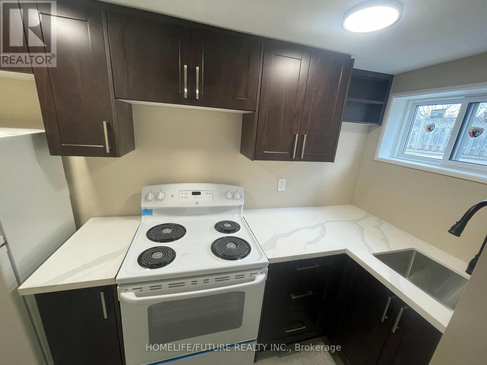 Bsmt B - 1027 Danforth Road, Toronto (Kennedy Park), Ontario  M1K 1J8 - Photo 4 - E12183282