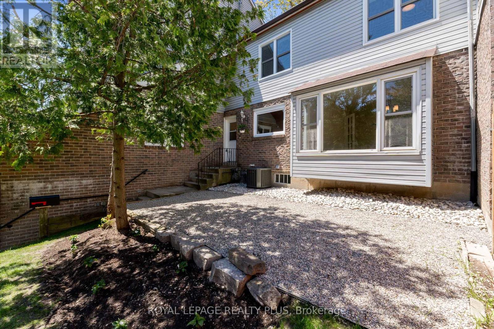 1206 KOS BOULEVARD, Mississauga, Ontario