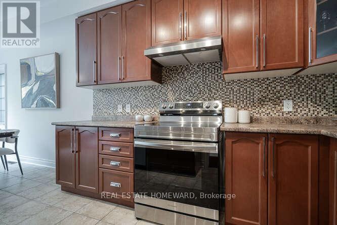 7 - 320 Ravineview Drive, Vaughan, Ontario  L6A 4H1 - Photo 15 - N12183245