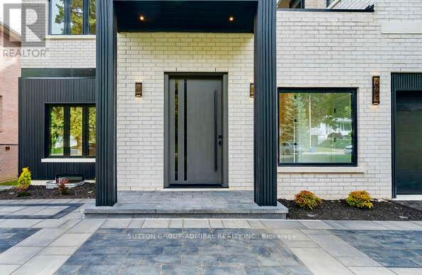 Property at 98 BABCOMBE DRIVE image 3
