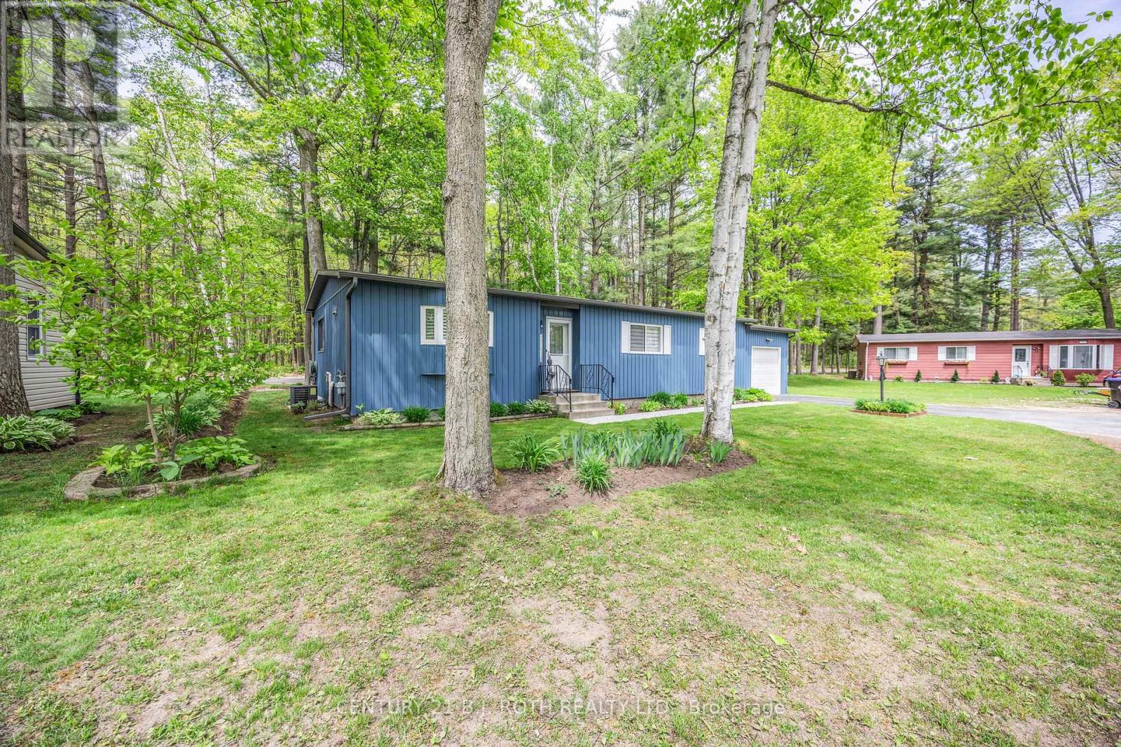 Property at 10 ALLEN DRIVE N image 3