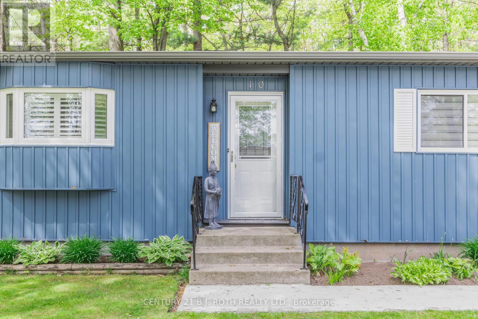 Property at 10 ALLEN DRIVE N image 4