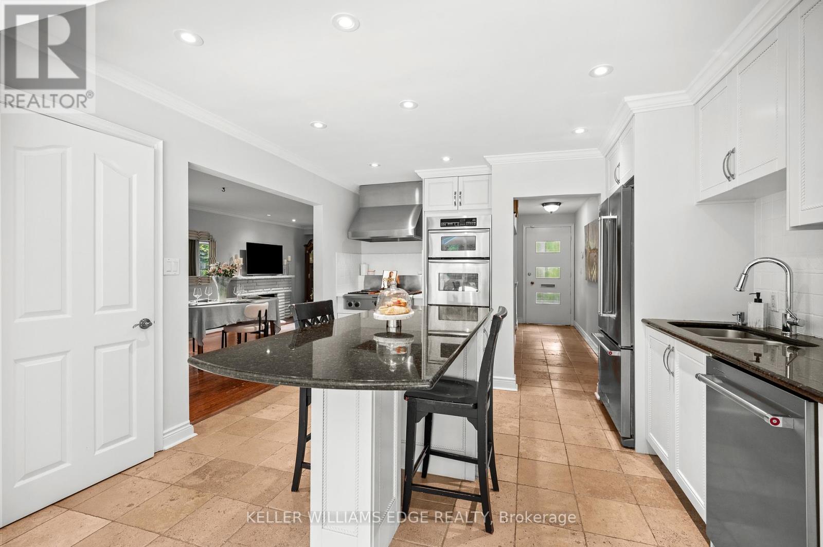 1589 Crediton Parkway, Mississauga, Ontario  L5G 3X2 - Photo 15 - W12183258