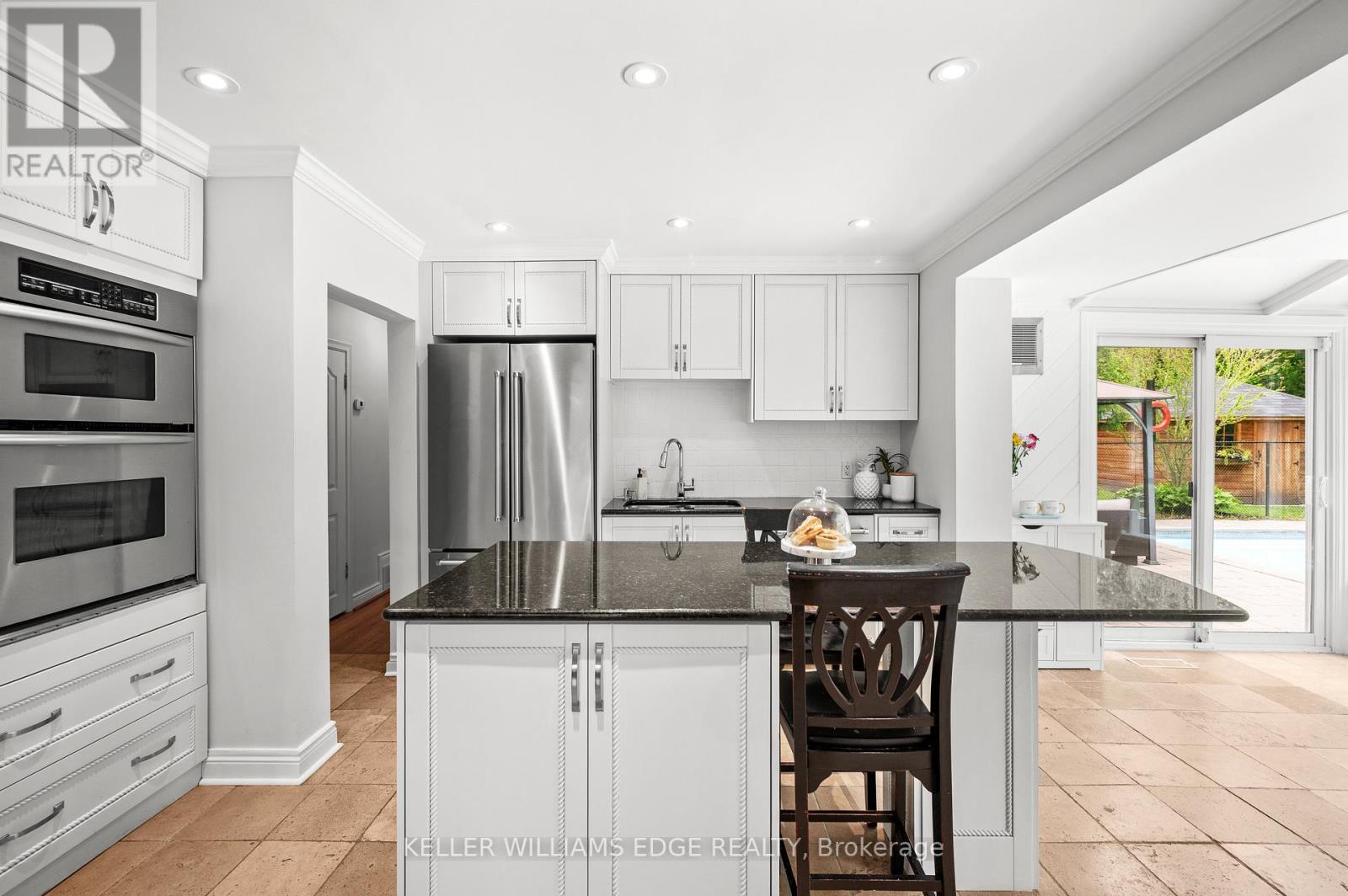 1589 Crediton Parkway, Mississauga, Ontario  L5G 3X2 - Photo 8 - W12183258