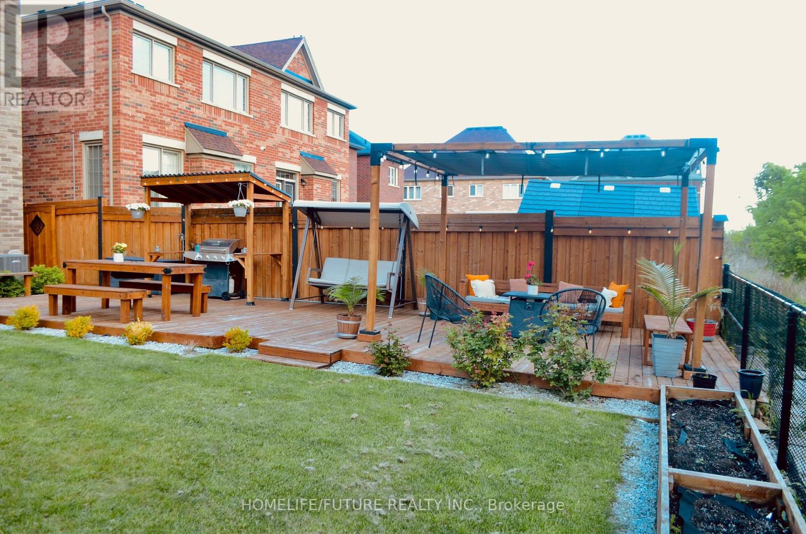 14 Dancing Waters Road, Brampton, Ontario  L6Y 6B5 - Photo 38 - W12183275
