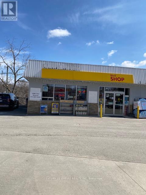 80 Dundas Street E, Greater Napanee, Ontario  K7R 1H9 - Photo 18 - X12183248