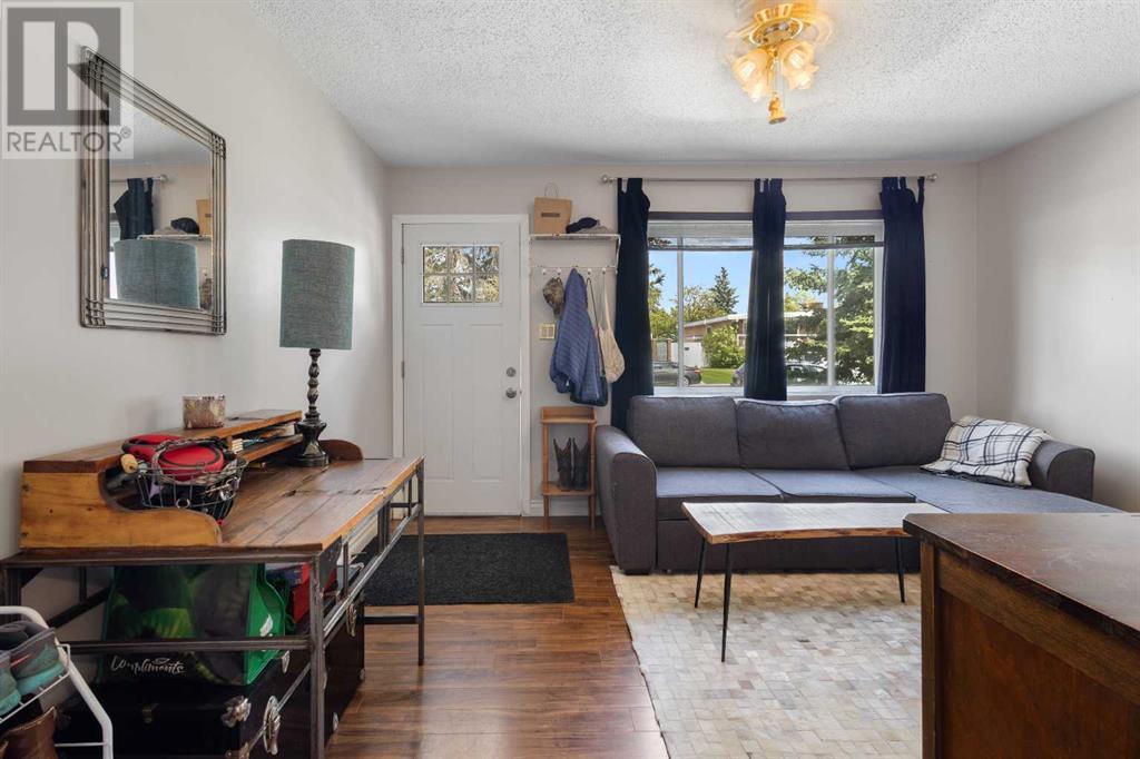 4649 70 Street Nw, Calgary, Alberta  T3B 2K7 - Photo 11 - A2222307