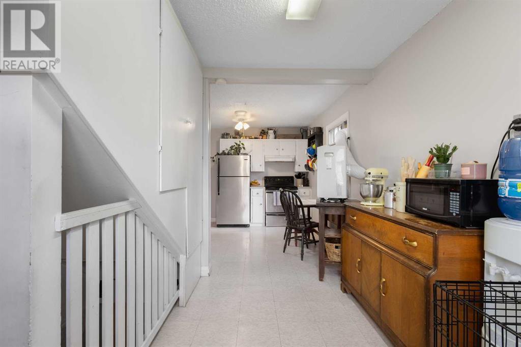4649 70 Street Nw, Calgary, Alberta  T3B 2K7 - Photo 18 - A2222307