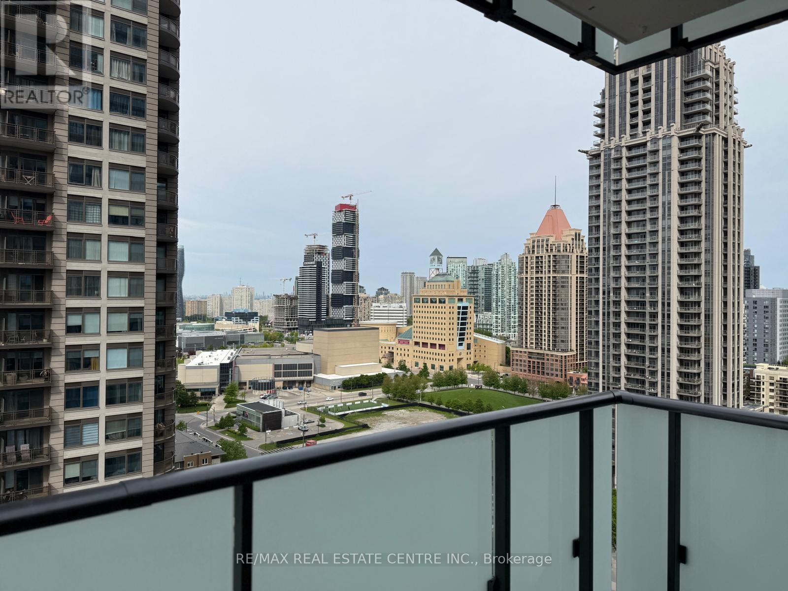 1611 - 430 Square One Drive, Mississauga, Ontario  L5B 0L6 - Photo 29 - W12180426