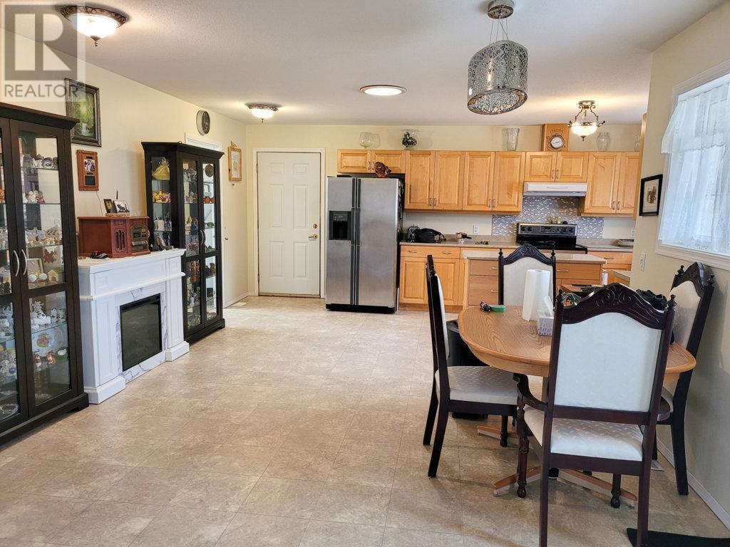 463 Morgan Avenue, Merritt, British Columbia  V1K 1B8 - Photo 3 - 177225
