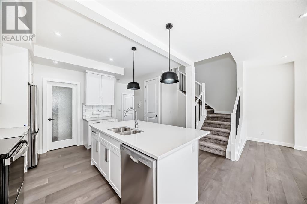 132 Waterford Way, Chestermere, Alberta  T1X 2Z9 - Photo 11 - A2210558