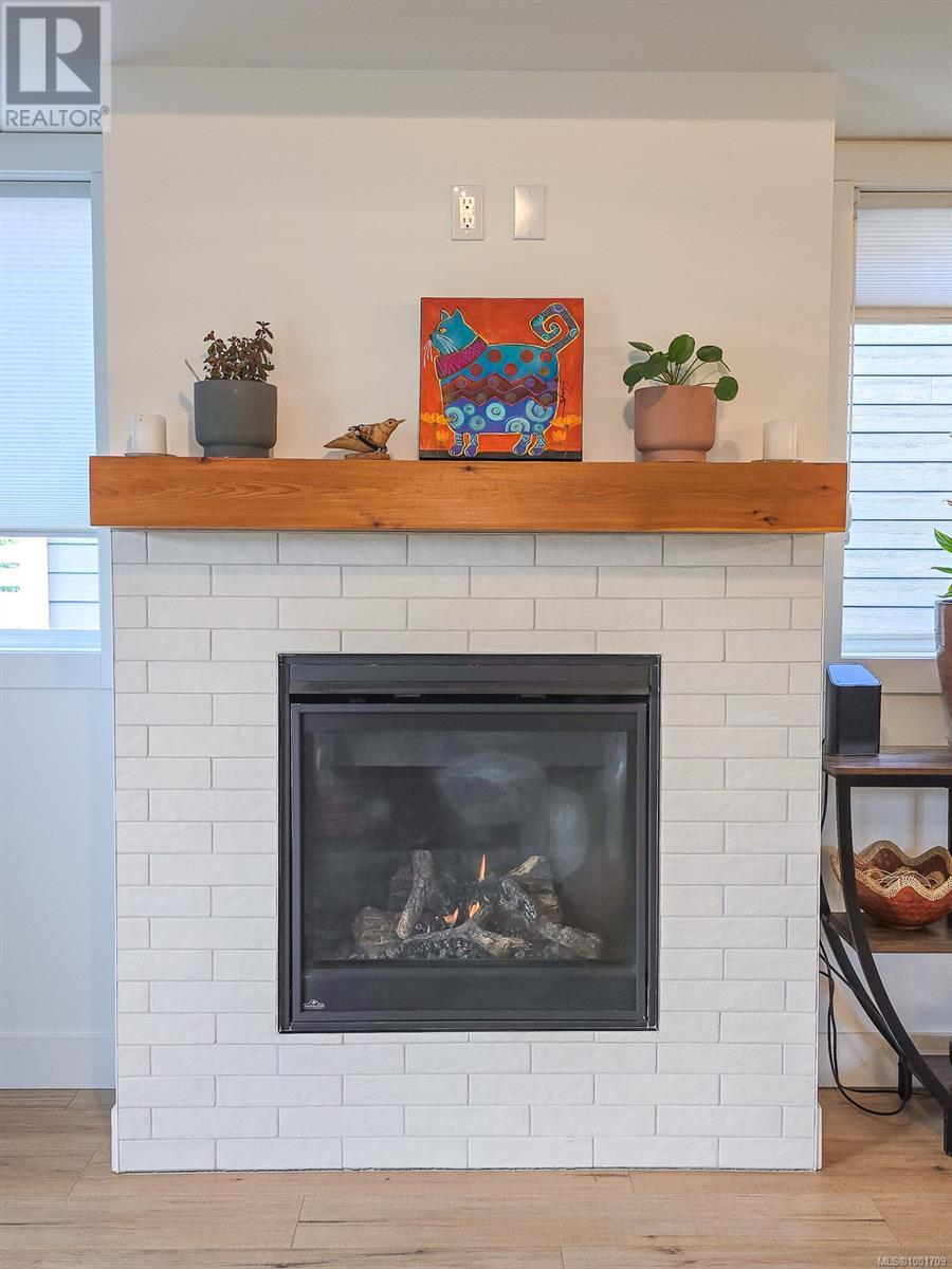 Property at 2828 Maryport Ave image 2