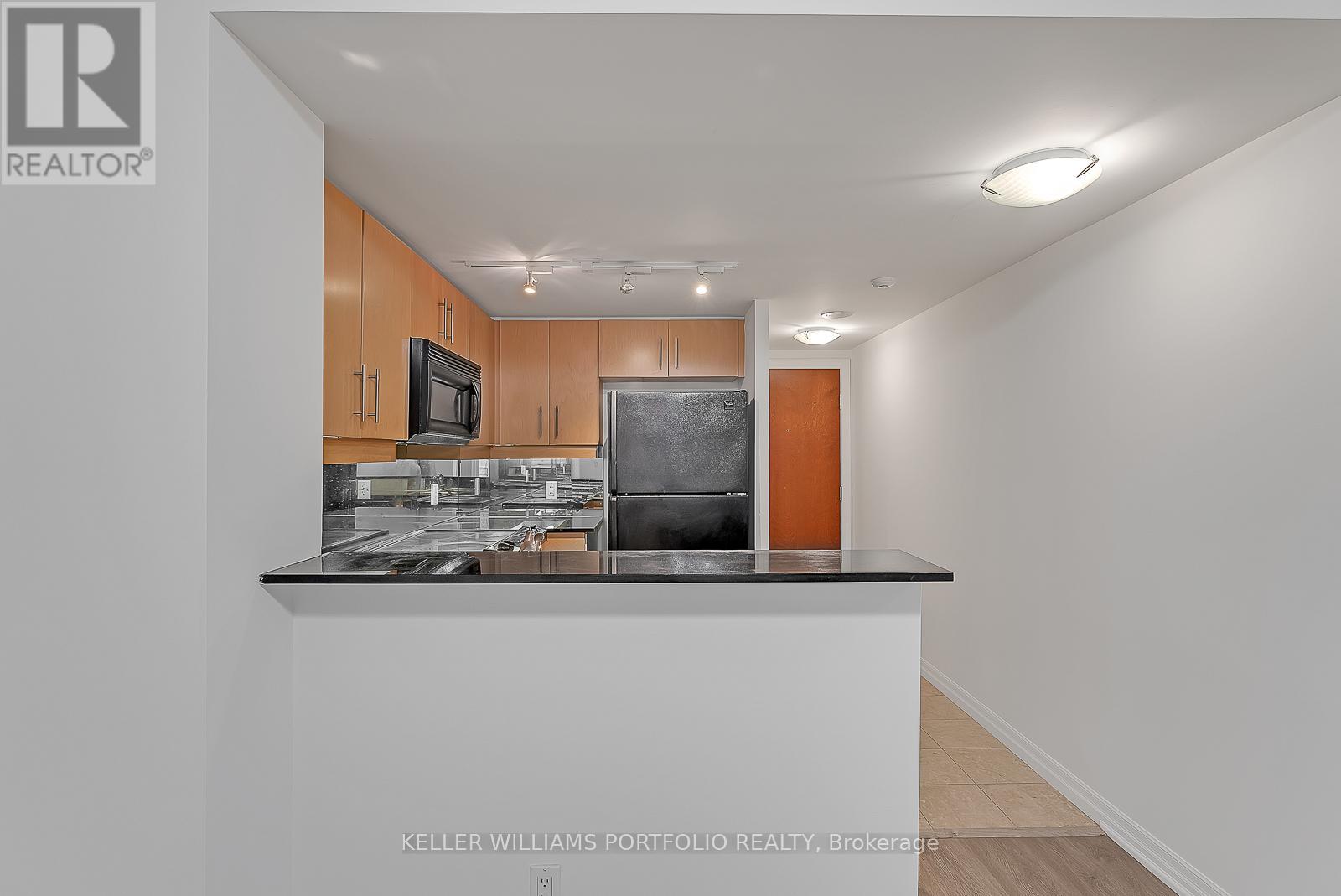 812 - 300 Bloor Street E, Toronto, Ontario  M4W 3Y2 - Photo 8 - C12183305