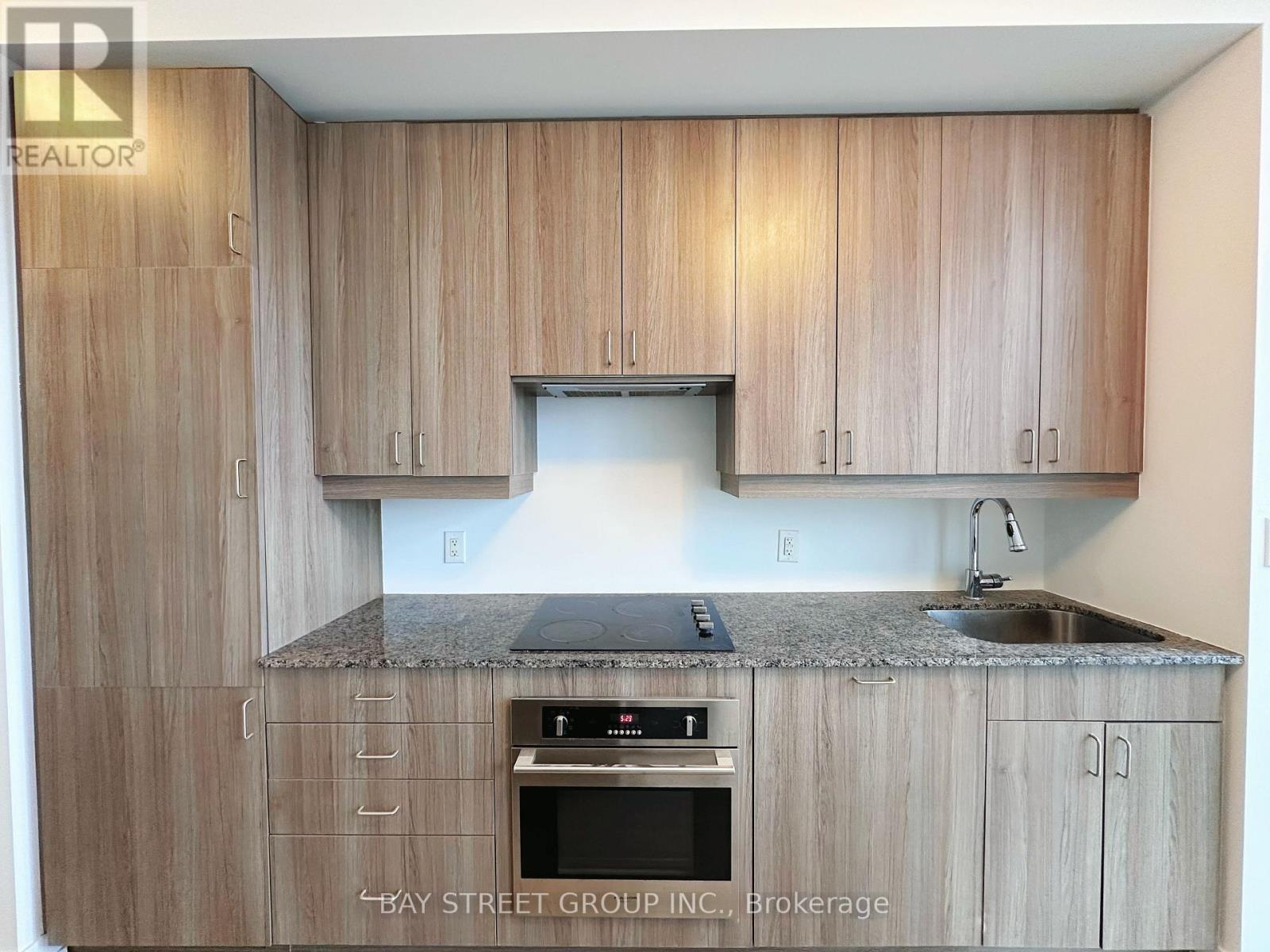 2909 - 426 University Avenue, Toronto, Ontario  M5G 1S9 - Photo 9 - C12183308