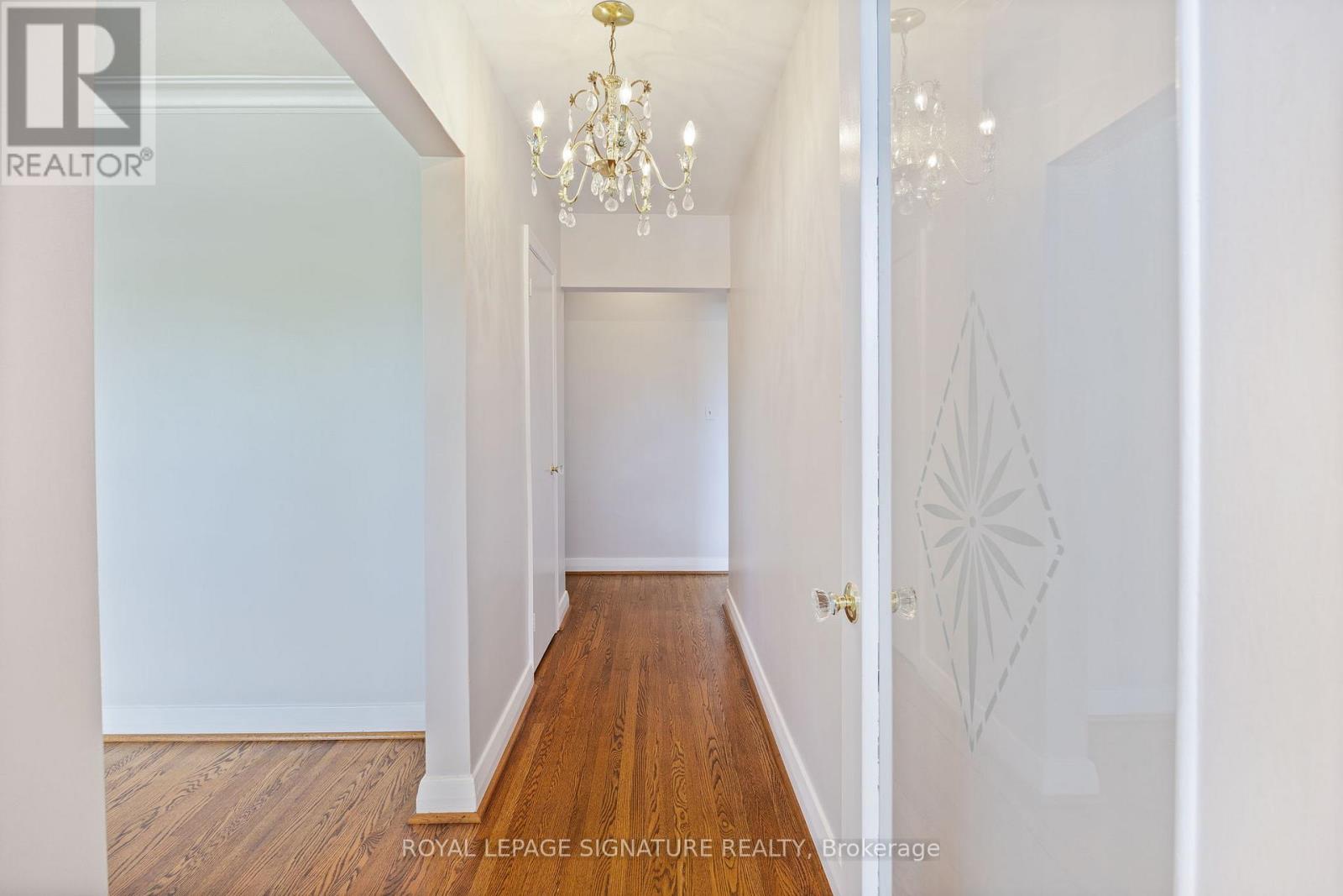 151 Ranee Avenue, Toronto (Englemount-Lawrence), Ontario  M6A 1N3 - Photo 7 - C12180838