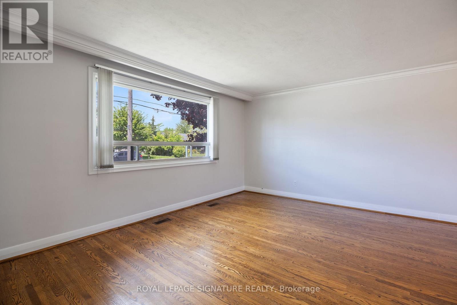 151 Ranee Avenue, Toronto, Ontario  M6A 1N3 - Photo 9 - C12180838