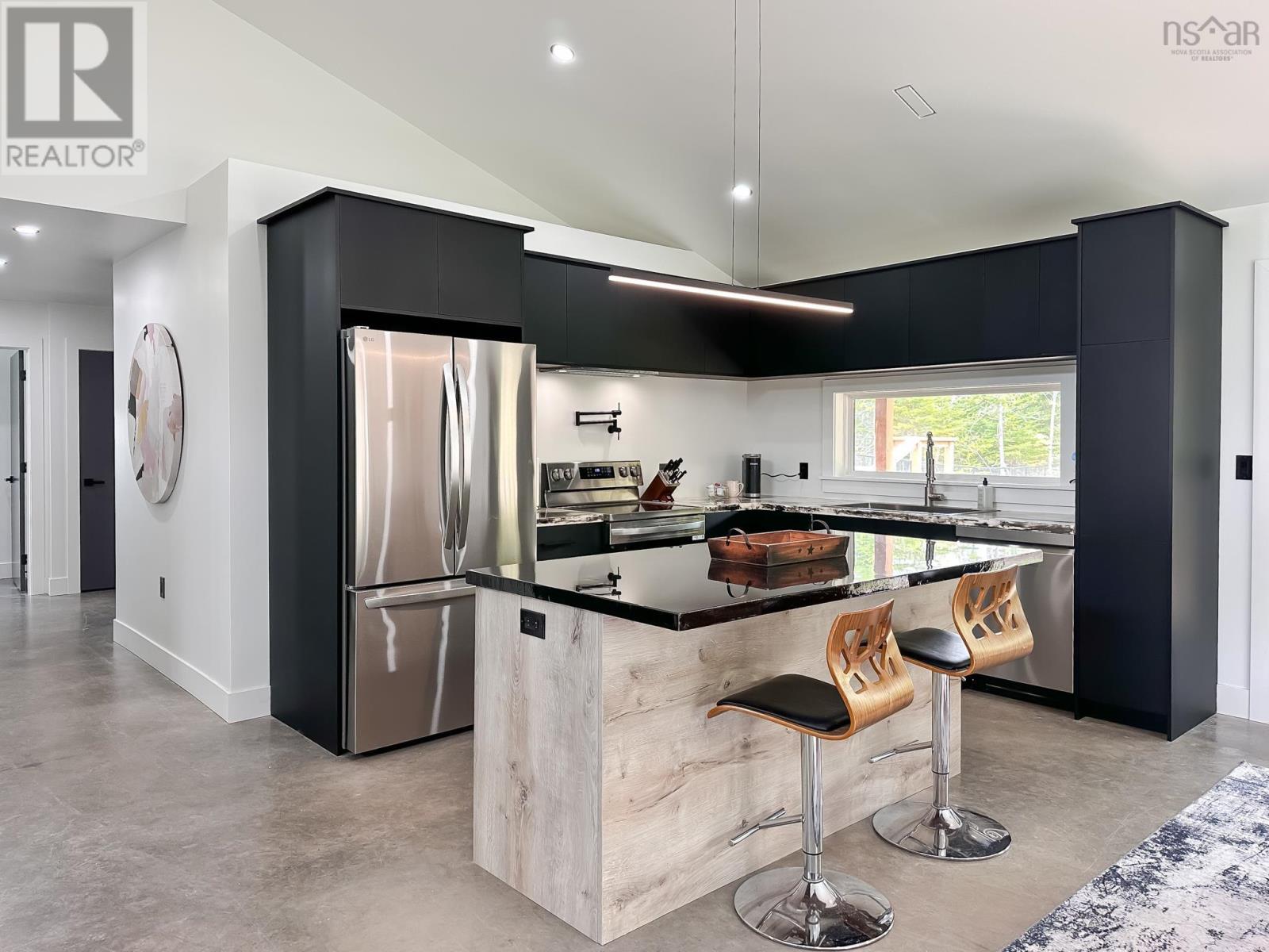 Property at 1360 English Mountain Road image 4