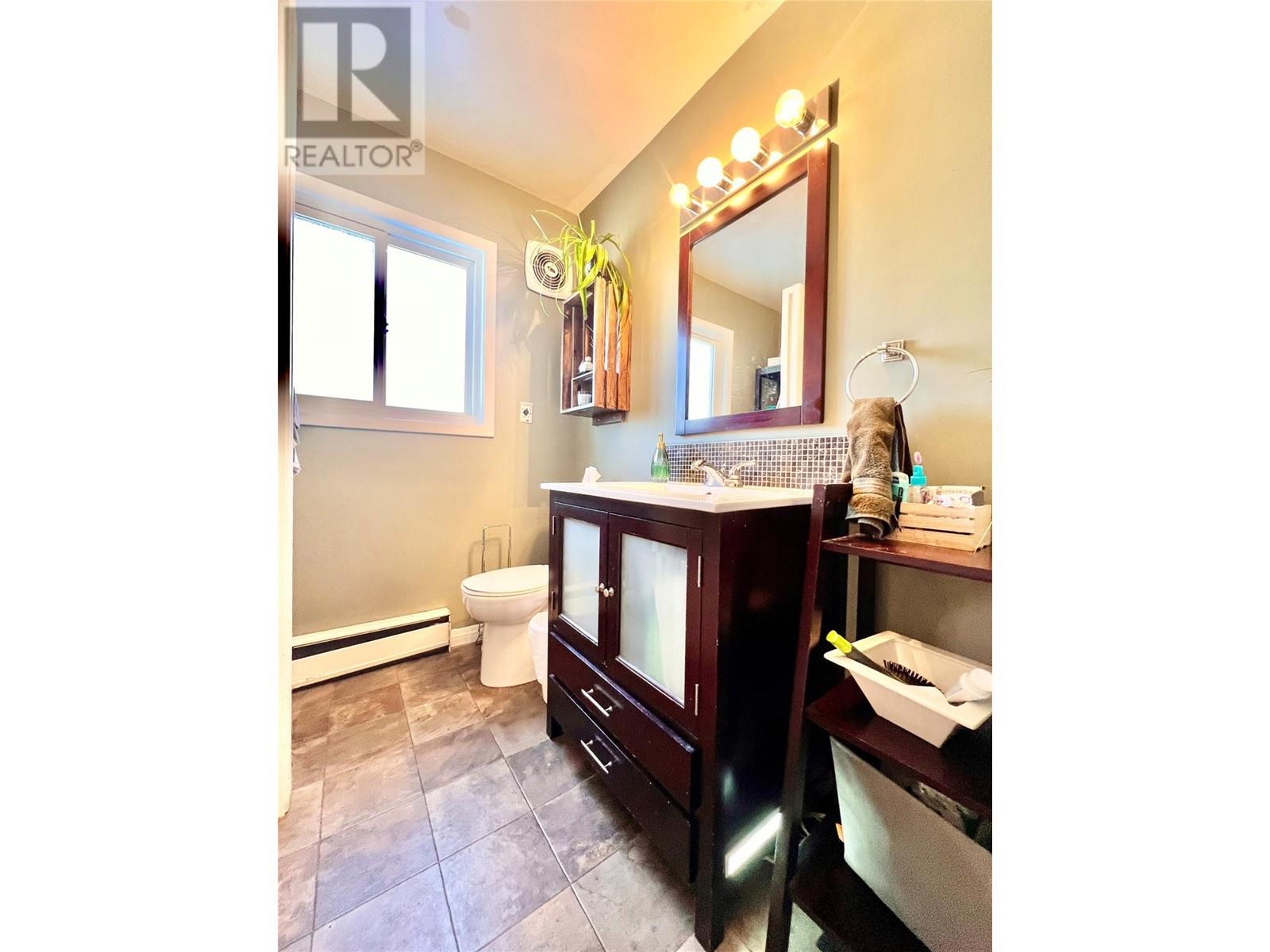 2678 Granite Road, Nelson, British Columbia  V1L 6V3 - Photo 18 - 10334884