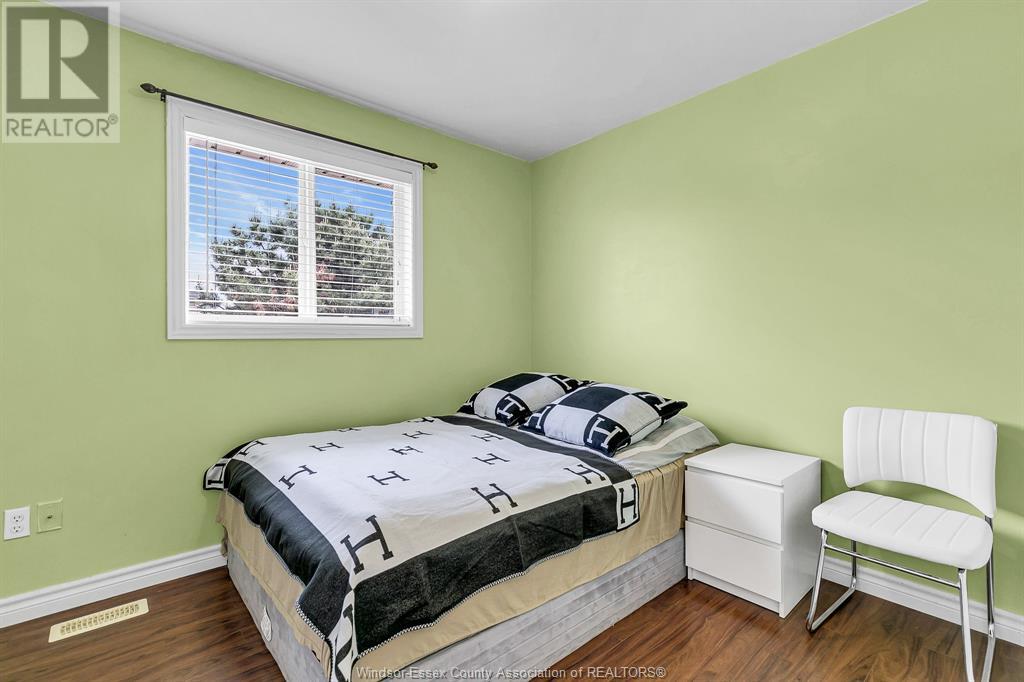 4274 Canberra, Windsor, Ontario  N9G 3E7 - Photo 9 - 25013532