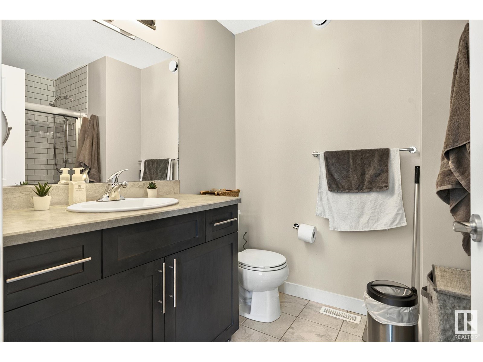 1813 Keene Cr Sw, Edmonton, Alberta  T6W 3J8 - Photo 25 - E4439330
