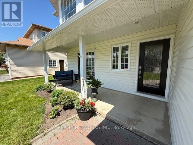 60 Castlewood Avenue, Timmins, Ontario  P4R 1L5 - Photo 2 - T12183324