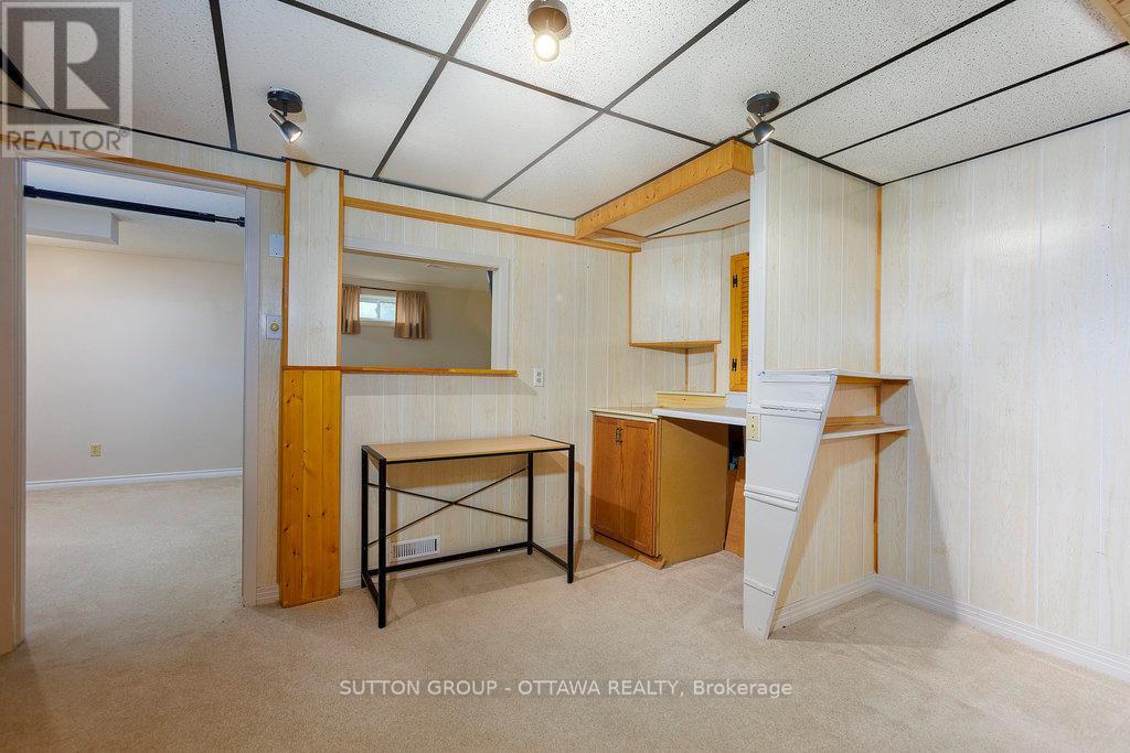 1951 Greenvale Lane, Ottawa, Ontario  K1C 6E2 - Photo 29 - X12183316
