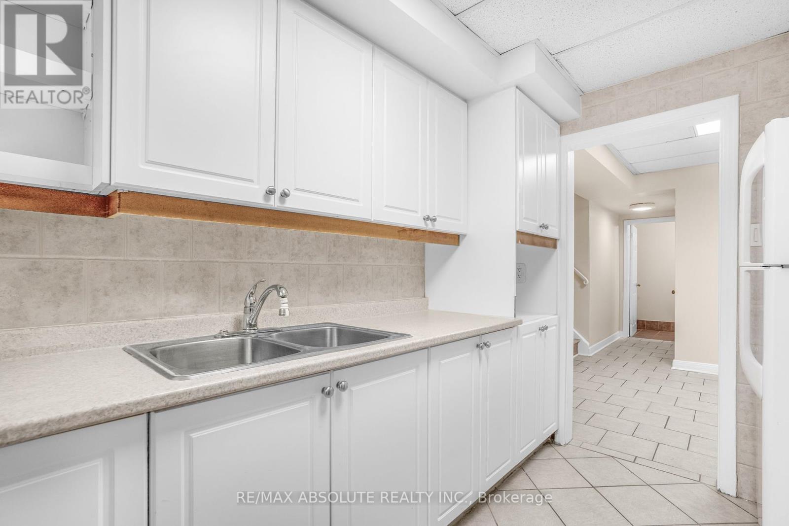 408-410 Allen Boulevard, Ottawa, Ontario  K1L 7B5 - Photo 24 - X12183319