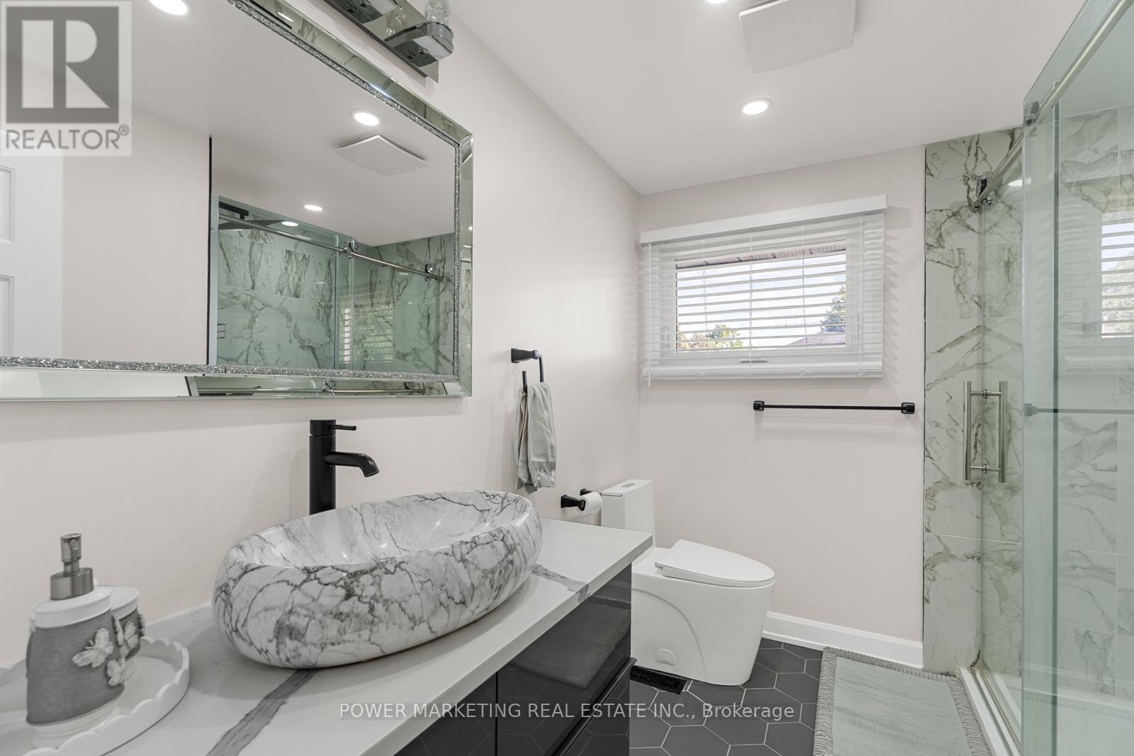 2714 Hickson Crescent, Ottawa, Ontario  K2H 6Y6 - Photo 26 - X12183325