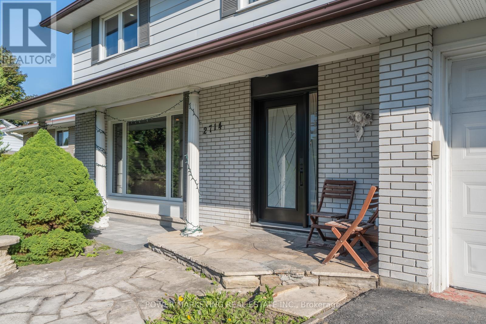2714 Hickson Crescent, Ottawa, Ontario  K2H 6Y6 - Photo 5 - X12183325