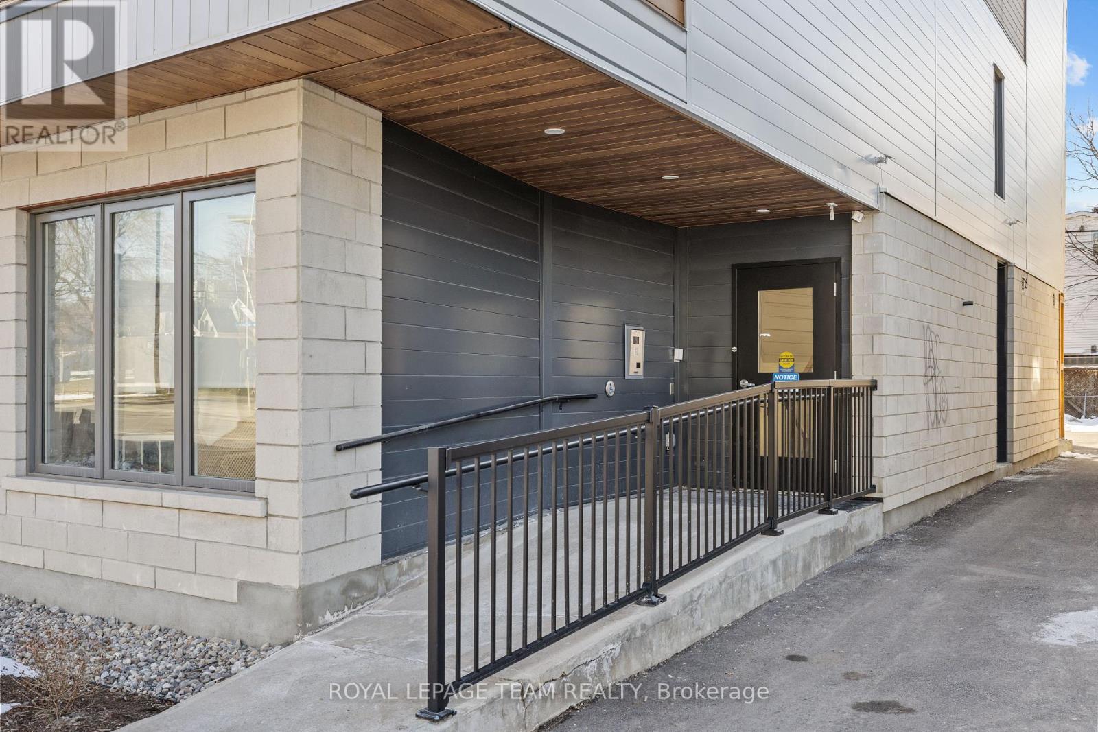 B02 - 506 Gladstone Avenue, Ottawa, Ontario  K1R 5P1 - Photo 2 - X12183334