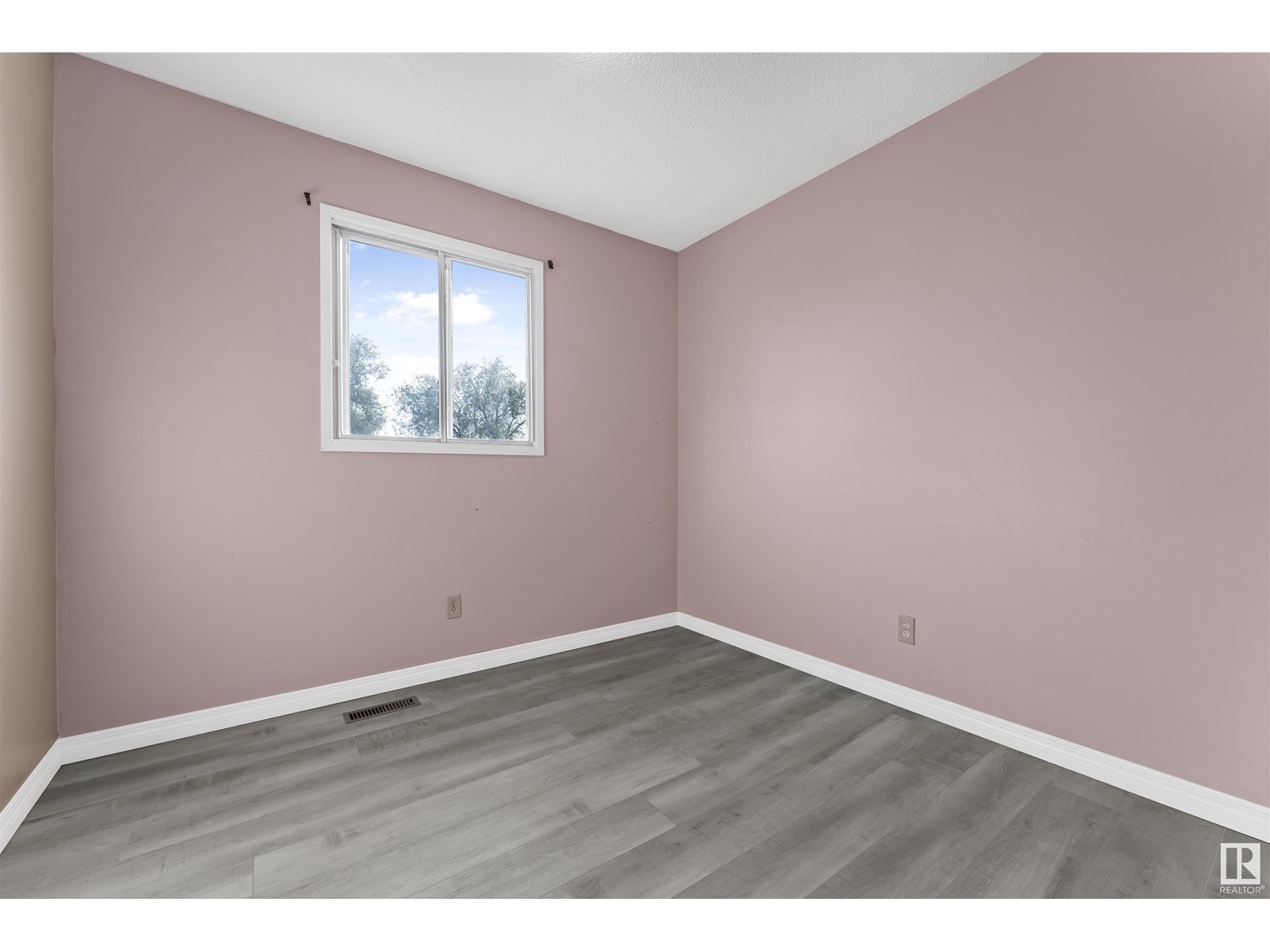 4912 36 Av Nw, Edmonton, Alberta  T6L 3S5 - Photo 17 - E4439331
