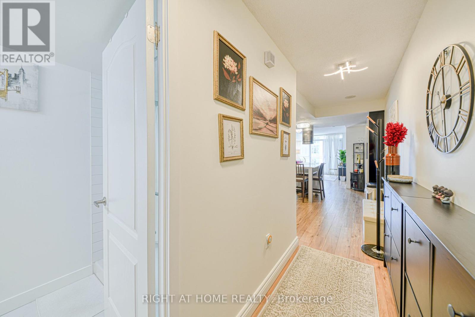 1016 - 38 Dan Leckie Way, Toronto, Ontario  M5V 2V6 - Photo 11 - C12177278