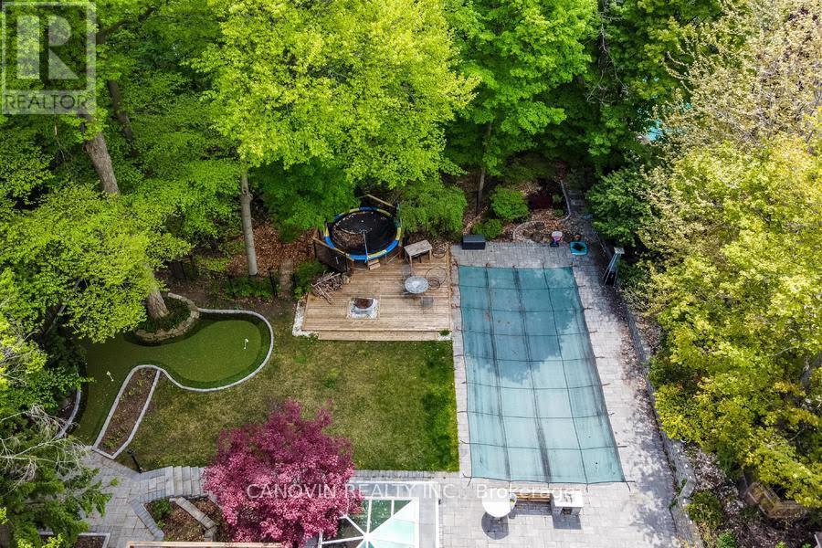 2410 Lionheart Crescent, Mississauga (Sheridan), Ontario  L5K 1S3 - Photo 3 - W12183347