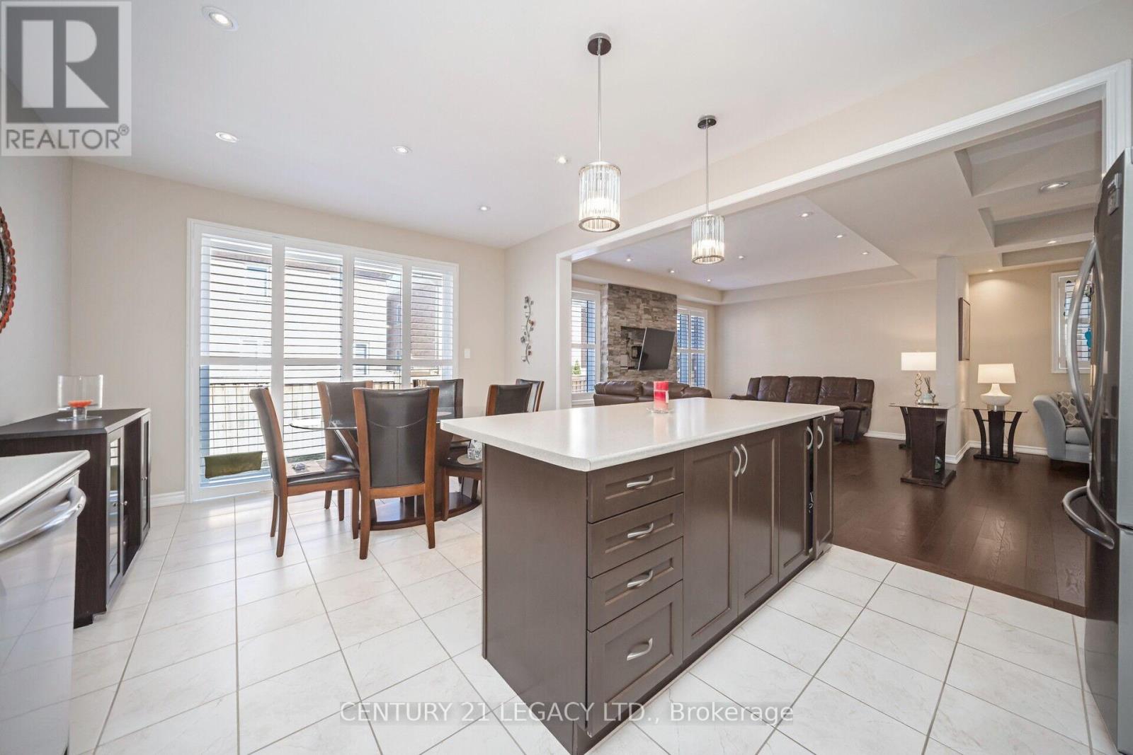 33 Callandar Road, Brampton, Ontario  L7A 4T8 - Photo 17 - W12183348
