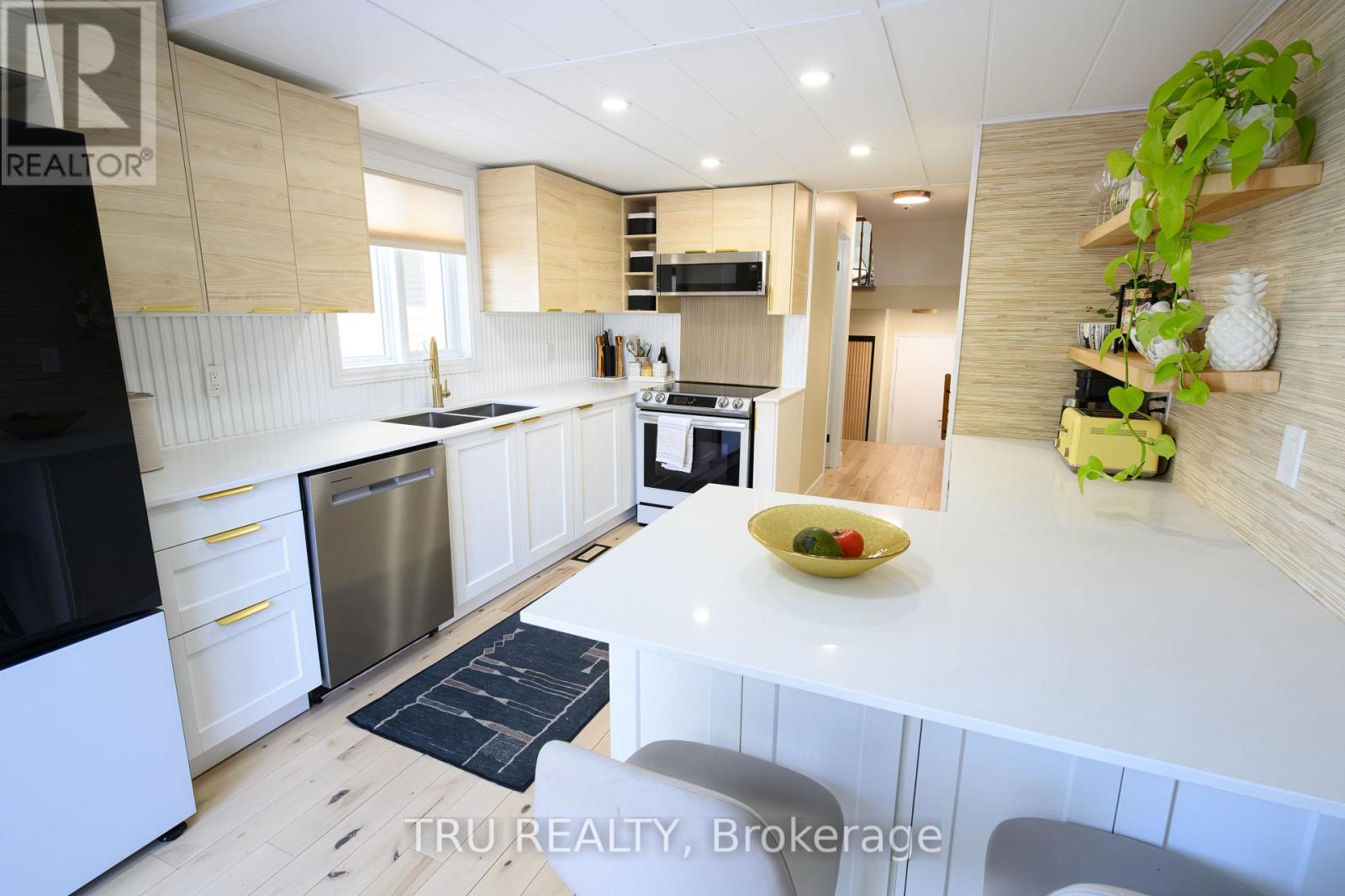 49 Florizel Avenue, Ottawa, Ontario  K2H 9R1 - Photo 11 - X12183350